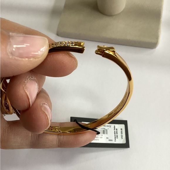 Kate Spade Gold Toned Crystal Bow Bangle, NWT - Picture 7 of 7
